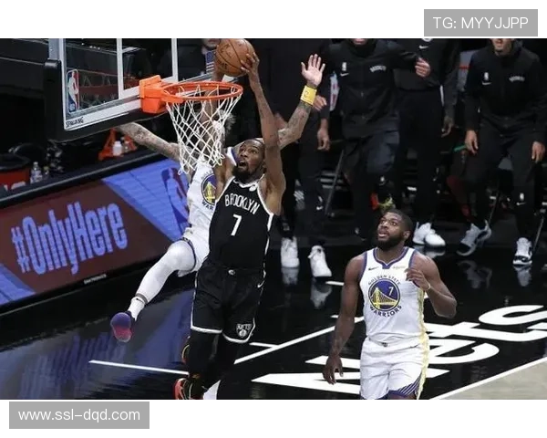 穆迪因小腿拉伤缺席勇士揭幕战 周六或迎来赛季首秀 穆迪因小腿拉伤缺席勇士揭幕战 周六或迎来赛季首秀