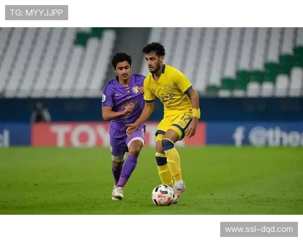 吉达国民高位逼抢奏效,少一人仍靠快速转换制胜 吉达国民高位逼抢奏效,少一人仍靠快速转换制胜